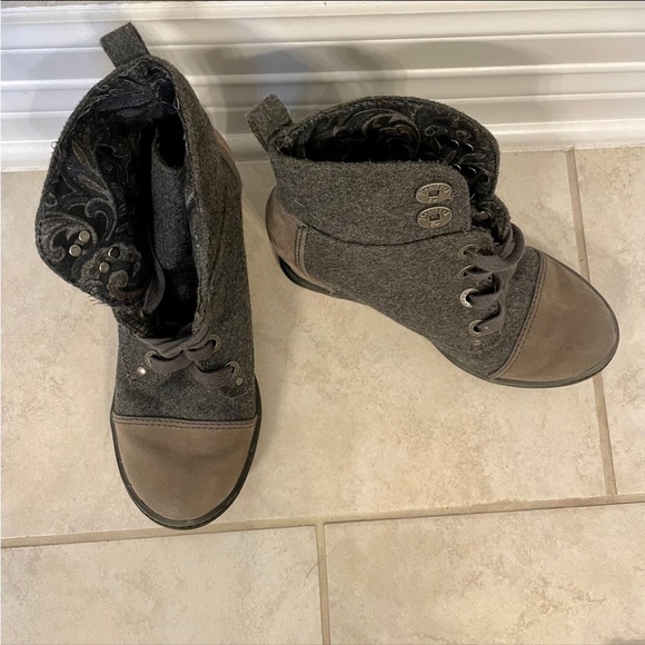 Wedge Booties - Picture 2 of 7